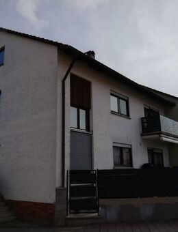 Nah zum Brombachsee! Gepflegtes 2-Fam.-Haus zum Selbstbezug - auch attraktiv zur Vermietung! - Spalt