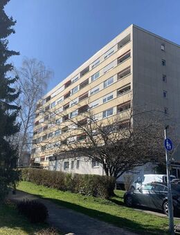 Helle, gemütliche Wohnung mit Platz für die Familie - und einem Ausblick, der bleibt! - Villingen-Schwenningen