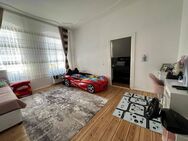 Charmante Altbauwohnung mit Balkon und Kiezblick - ca. 102 m² im Herzen Berlins - Berlin