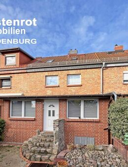 FAST IN DER CITY: TOP AUSGESTATTETES REIHENHAUS MIT EINBAUKÜCHE + VERANDA + KELLER + DOPPELGARAGE - Neubrandenburg