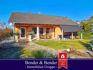Neuwertiger Bungalow mit über 2.500 m² Grundstück in unverbaubarer Ortsrandlage mit Fernblick nähe Puderbach! - Puderbach