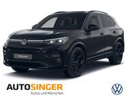 VW Tiguan, R-Line H-UP, Jahr 2022 - Marktoberdorf