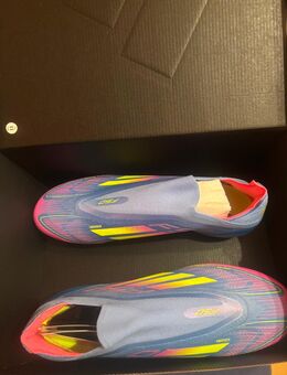 ADIDAS F50 ELITE LACELESS SG CELESTIAL VICTORY - BLAU/GELB/PINK - Dahn