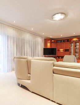 Gehoben und gepflegt: MFH mit 3 Wohneinheiten und Garten in familienfreundlicher Lage von Dornheim - Groß Gerau