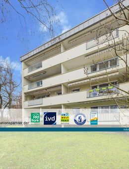 IMMO KUBE! Sanierte 3 Zimmerwohnung mit Stellplatz, Loggia und EBK in Nbg.-Großreuth bei Schweinau - Nürnberg