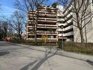 **HERZLICH WILLKOMMEN**GROßZÜGIGE 4-ZIMMER-WOHNUNG MIT 2 LOGGIEN IN SEHR GUTER LAGE/BERG AM LAIM** - München