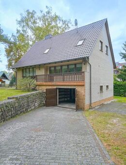 Alter Charme trifft auf moderne Elemente - Einfamilienhaus mit Kamin, Balkon, Garage & Potenzial - Birkenwerder