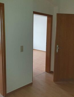 Große 3 Raum Wohnung mit Balkon - Löbau