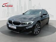 BMW 320 d xDrive LED AHK PanoDach Standh. SHZ Kamera - Kirchendemenreuth