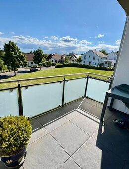 Moderne möblierte 3 ZKB Wohnung mit sonnigem Balkon in Bitburg! - Bitburg