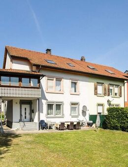 Familienfreundliche Doppelhaushälfte mit Garten, Garage und attraktivem Renditepotenzial - Bad Säckingen