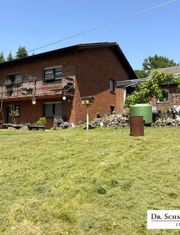 Gepflegtes Einfamilienhaus mit Doppelgarage, Photovoltaikanlage und ca. 1.389 m² großen Grundstück! - Wied