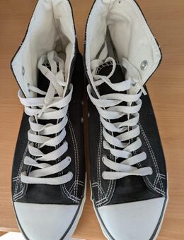 Schwarze Herrensneaker Größe 44 ungetragen - Augsburg