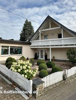 Sehr gepflegtes Einfamilienhaus mit großem Grundstück! - Utzenhain