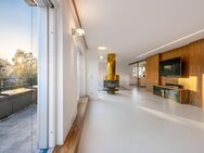 Penthouse-Highlight: Umlaufende Dachterrasse und 360°-Kamin - München