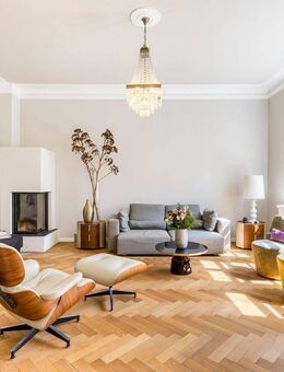 Atemberaubend modernisiertes 4-Zimmer-Altbaujuwel mit stylischem Flair und Balkon - München