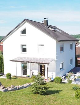 *** Sehr gepflegte 3 Zi. Wohnung mit Pergola im Garten *** - Heidenheim (Brenz)