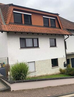 Zweifamilienhaus mit Einliegerwohnung in Rockenberg-Oppershofen - Rockenberg