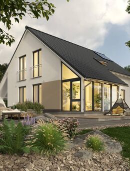 Massiv gebaut, stilvoll erweitert - Einfamilienhaus mit Wintergarten - Untersteinach