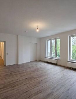 VIEL PLATZ zum WOHNEN und frisch renoviert - Zeitz