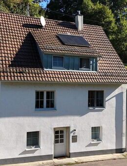 EINFAMILIENWOHNHAUS MIT GARAGE IN HOPFACH VOLLSTÄNDIG RENOVIERT - Wolpertshausen
