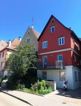 5 Zi.-Wohnung auf 2 Etagen mit Balkon u. Kfz-Stellplatz mitten in der Ellwanger Innenstadt - Ellwangen (Jagst)