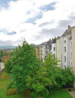 Mittendrin wohnen: Zentrale 3-Zimmer-Wohnung (3. OG) - Perfekt für Stadt-Entdecker! - Plauen