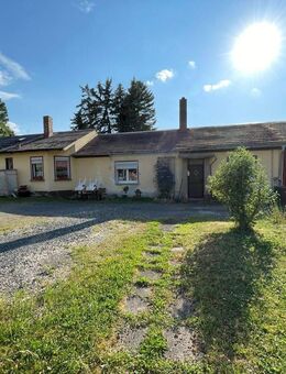 Großes Grundstück mit Nebengebäuden in guter Lage zum Verkauf! - Tirschenreuth