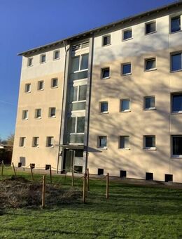 Großzügige,renovierte 2-Zimmer-Wohnung mit Balkon in Frohnhausen! - Essen
