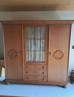 Alter massiver Nostalgie Holz-Schrank mit 3 Schubladen - Birkenfeld (Baden-Württemberg)