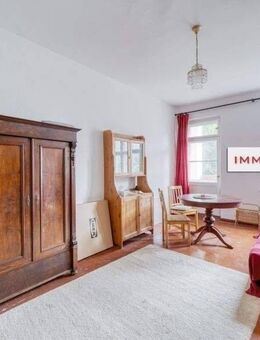 IMMOBERLIN.DE - Sympathische Altbauwohnung mit ruhigem Balkon beim Humannplatz - Berlin