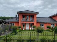 Großzügiges Haus mit Wintergarten und Wasserblick - Neuenkirchen (Landkreis Vorpommern-Rügen)