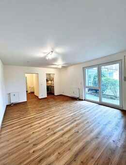 Generalsanierte 2-Zimmer-Wohnung, zentrale Lage, Eigennutzer oder Kapitalanleger, TG-Duplexparker - Herzogenaurach