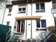 Exclusive, gepflegte 3 Zimmer Maisonettewohnung mit EBK, persönlichem Garten und Stellplatz mit E- Anschluß in Schlebusch - Leverkusen