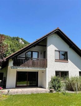 Familienfreundliches Einfamilienhaus auf Traumgrundstück - Blaubeuren