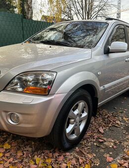 Kia Sorento 2.5 CRDi 1.6 jahre TÜV bj:2008 Top Zustand - Freiburg (Breisgau)