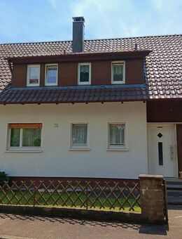 Mehrfamilienhaus (freistehend) mit 2 Wohnungen und toller Aussicht - Lorch (Baden-Württemberg)
