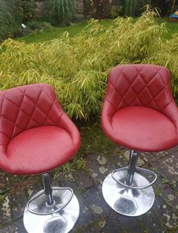 2x Barhocker Rot – höhenverstellbar, guter Zustand - Bamberg