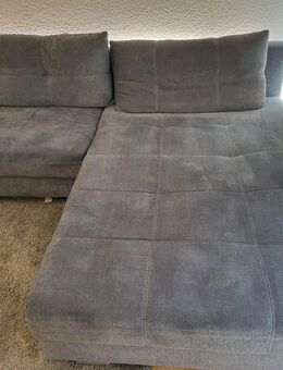 Sofa zu verkaufen. Ausziehbar - Freiburg (Breisgau)