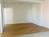 Erstbezug nach Sanierung - Moderne 5-Zimmer-Wohnung in zentraler Lage, direkt an der Mühleninsel - Landshut