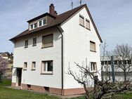 Zweifamilienhaus mit Bauplatz in Eutingen - Pforzheim