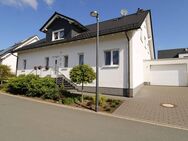 Hier fühlt man sich direkt Zuhause - Attraktives Zweifamilienhaus - Arnsberg