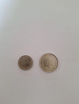2 Münzen Niederlande 25 Cent 1980 und 10 Cent 1963 Juliana Königin Niederlanden - Essen