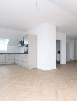Erstbezug nach Sanierung - Gemütliche 2-Zimmer Wohnung mit EBK & Balkon! - Ergolding