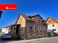 Charmantes Mehrfamilienhaus mit Gewerbeeinheit in zentraler Lage von Hasselroth - Hasselroth