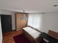 helles 15qmWG Zimmer in großer Wohnung - Bamberg