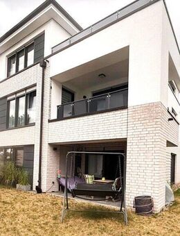 Schöne, neuwertige Erdgeschosswohnung in unmittelbarer Nähe zum Dümmer See - Lembruch