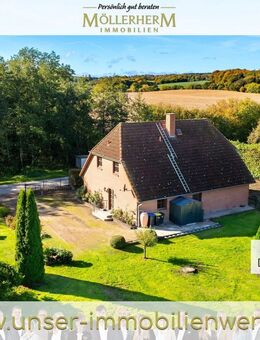 Raus auf´s Land! Einfamilienhaus mit Weitblick über Felder und Wiesen in Stolpe - Altenkrempe