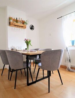 großzügige Altbauwohnung zu vermieten! - Rottenburg (Laaber)