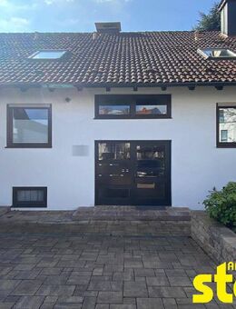WOHNEN MIT WEITBLICK - CHARMANTE DACHGESCHOSSWOHNUNG UND ANTEILE AM GEMEINSCHAFTSGARTEN IN AB-DAMM! - Aschaffenburg